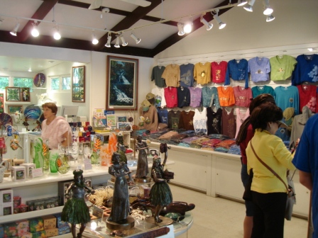 Hawaii Botanical Garden store
